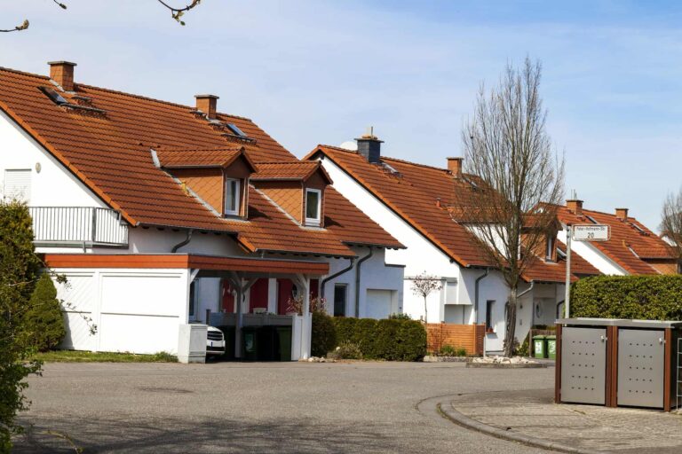 5 Signs Your Roof Needs Immediate Repair